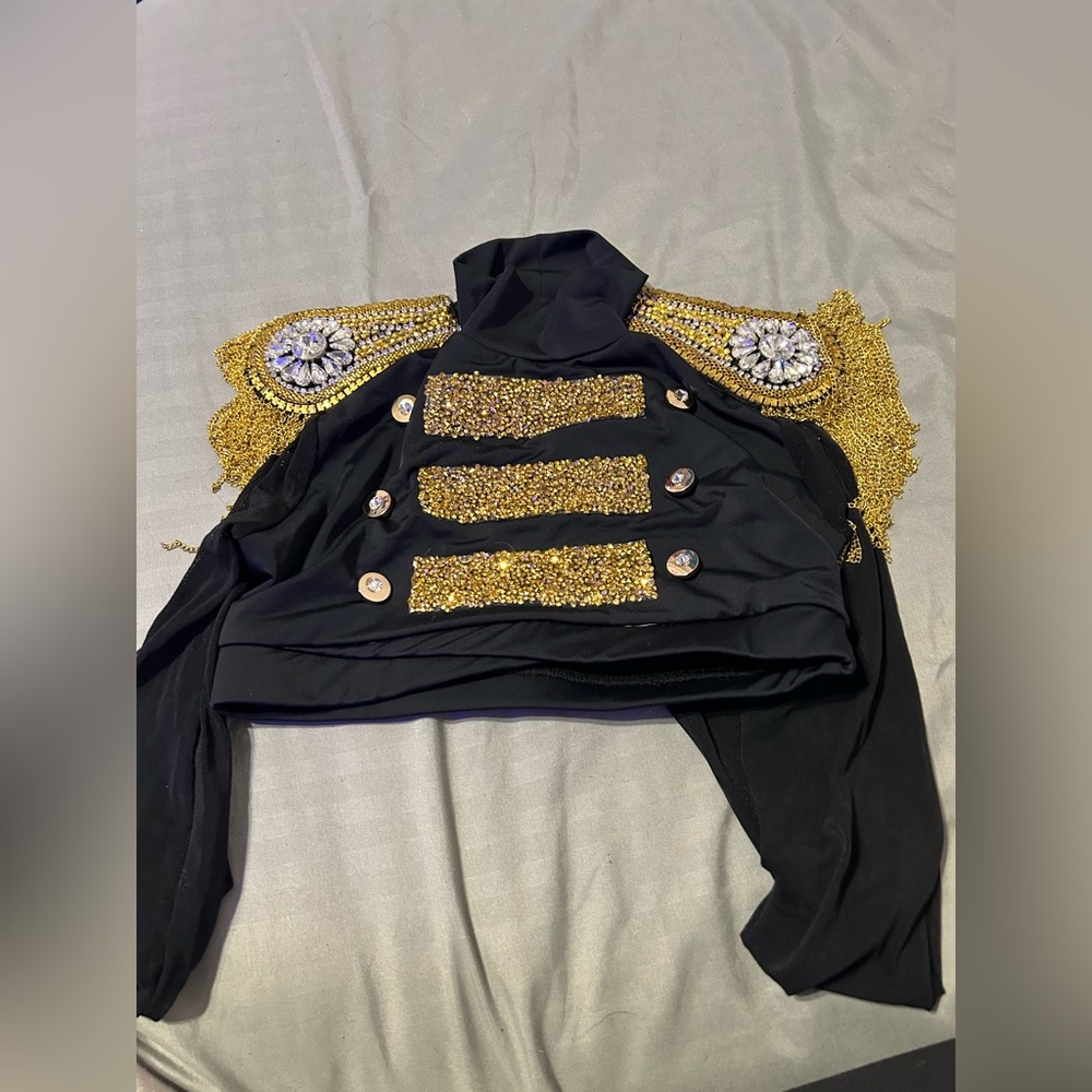 Un known brand dance costume